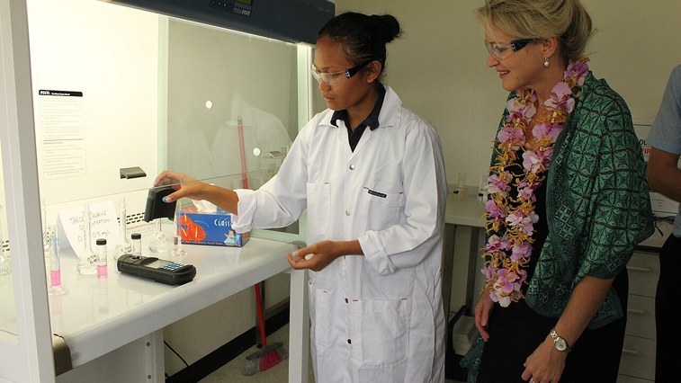 Mid-Year Quality Review: Inspecting Magnesia Shipments