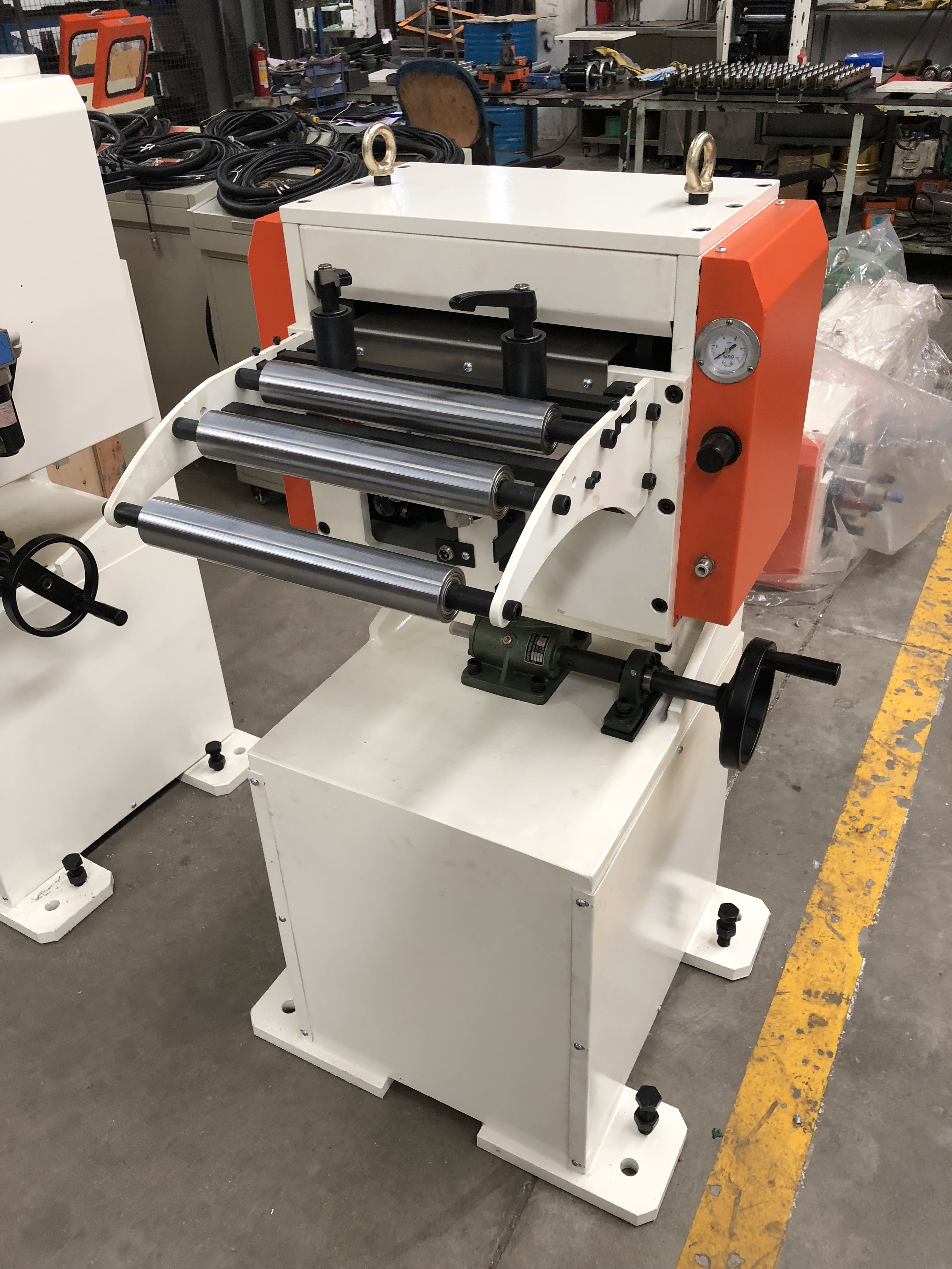 HongEr Coil Metal Sheet / Strip NC Servo Feeder RNC-300B