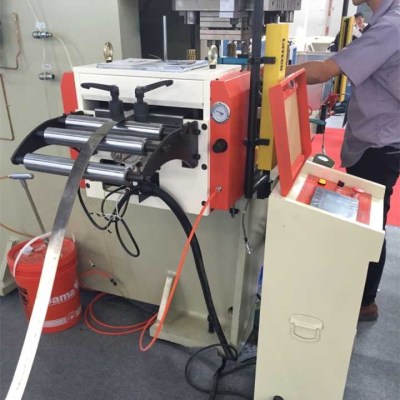 RNC-B metal sheet coil feeder