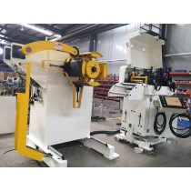 GLK2-400 Unit Feeder Machine To Handle With 400mm Width Coil Strip For Metal Parts Manufactures