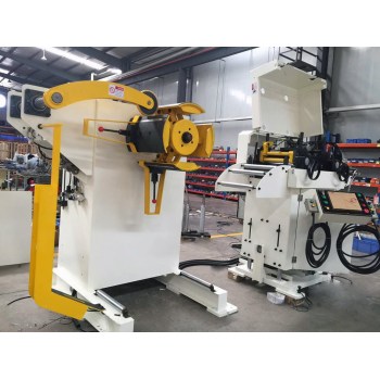 GLK2-400 Unit Feeder Machine To Handle With 400mm Width Coil Strip For Metal Parts Manufactures
