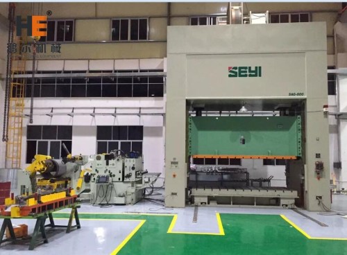 GLK4-1000H High Tensile Strength Metal Coil Handling Solution Servo Feeding Compacted SEYI Press