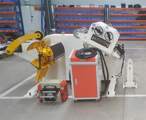 GL-600 2 in 1 Decoiler Straightener Combo working with feeder for metal stamping line