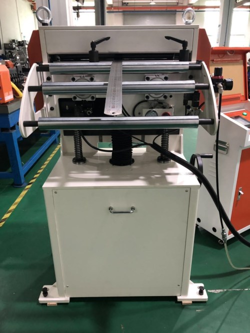 RNC-500 Servo Feeder Machine With Stand Bracket For Automation Metal Stamping In Press Room