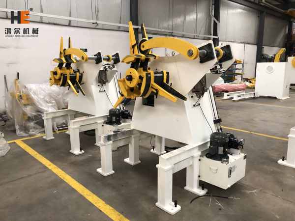 MT-300F Uncoiler Machine For Heavy Metal Coil Capacity With Pneumatic Pressing Arm