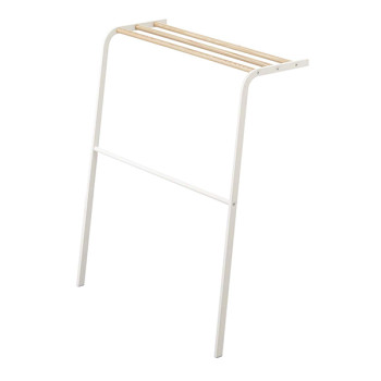 Wall-Leaning In White Bathroom Hanger Standing Metal Heated Towel Rack