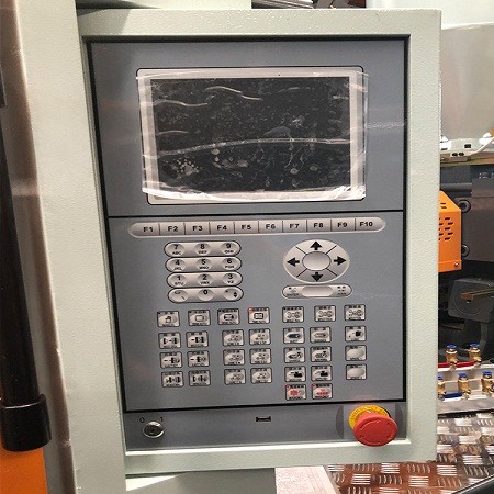 CST410PET injection molding machine