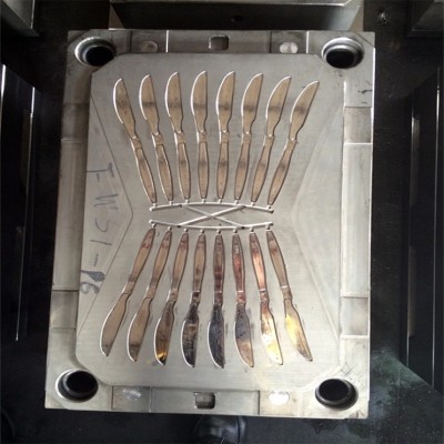 Multiple-cavity disposable knife fork plastic injection mold
