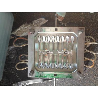 Disposable plastic spoon fork knife injection molding mold