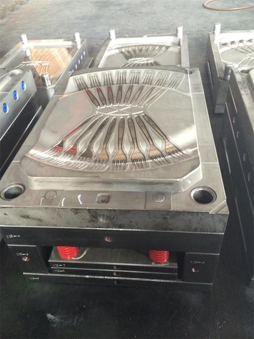 Disposable plastic fork mold injection molding machine mold