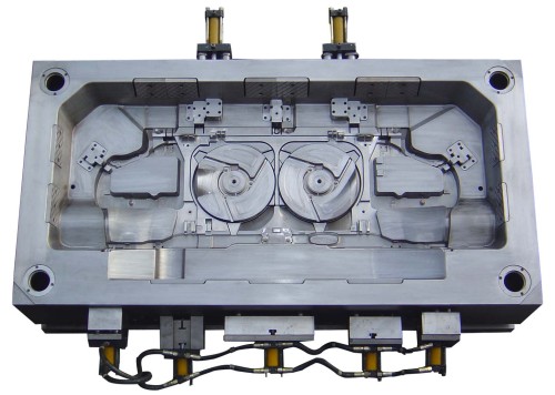 Plastic injection auto parts mold/mold manufacturer for car parts