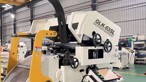 Special for meddle plate type 3-in-1 servo decoiler straightener feeder machine