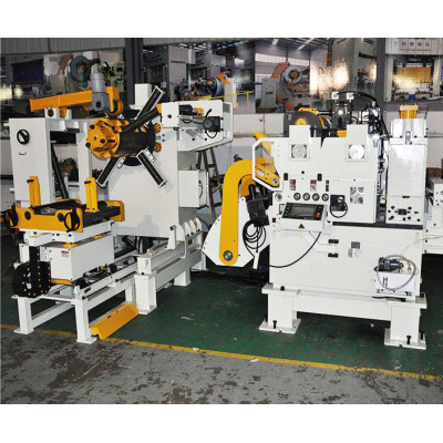 Thick plate type 3-in-1 servo decoiler straightener feeder machine