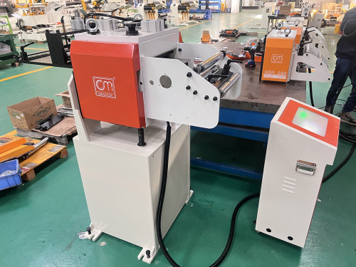 RNC-H Compare thick material servo roll feeder（0.5-4.5mm）