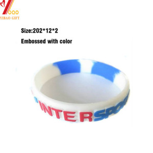 Bracelet en silicone coloré avec logo estampé personnalisé