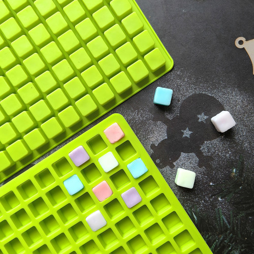 Hot Selling 126 Cavity Mini Rectangle Silicone Ice Cube Mold DIY Dessert Biscuit Pudding Mold Food Grade Ice Cube Tray