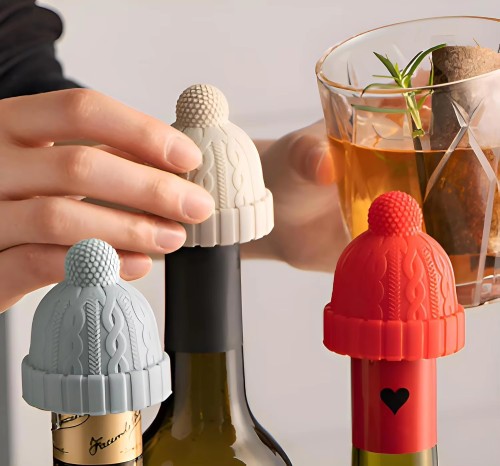Customized Cute Little Red Riding Hood Silicone Wine Stopper Beer Bottle Champagne Sealing Stopper Household Wine Bottle Cover
