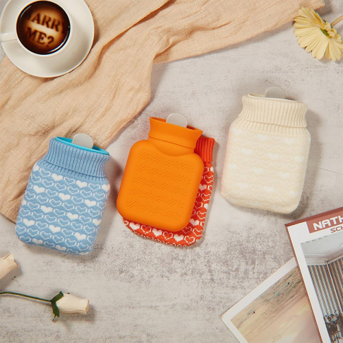 320ml  Mini Silicone Hot Water Bottle Portable Hot Water Bag With Plush Cover for Travel Pain Relief Holiday Gifts