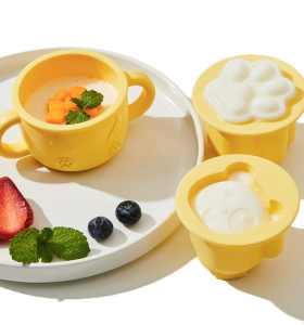 Factory Wholesale Custom Toddler Baby Bear Paw Jelly Cake Mold Silicone Training Cup for Infants
