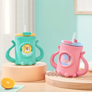 Custom Cartoon Handles Insulated Reusable Kids Toddler Sippy Training Cups Silicone Sleeves