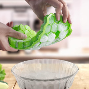 37 Cavities Honeycomb Shape Silicone Ice Cube Mold Easy to Release Silicone Ice Tray Flexible DIY Mold With Lid