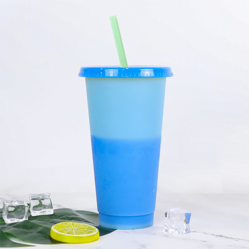 Temperature-sensing straw color-changing cup 710ml beverage temperature-sensing plastic straw cup pp color-changing straw water cup manufacturer