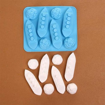 Factory Custom 2-in-1 3D Titanic Boat Iceberg Shape Silicone Ice Cube Tray Reusable Ice Cube Mold DIY Ice Making Tools