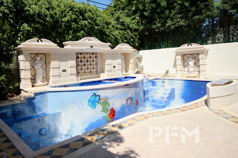Beverly Hills villa swimming pool 
