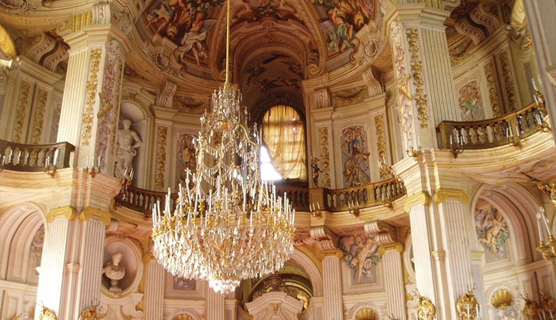 Royal Palace crystal Chandelier