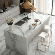 White concise and high-end kitchen decoration style