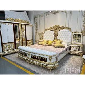 China manufacture custom classic grand bed luxury bedroom furniture carved solid wood king bed