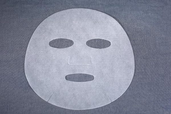 C650 60gsm Spunlace Nonwoven Facial Sheet Mask Fabric, made of 50% Cupra and 50% Lyocell