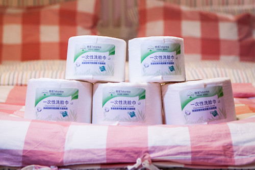 100% Spunlace Non-woven  Viscose Fiber Disposable Cleaning Face Towel Roll for Washing Face