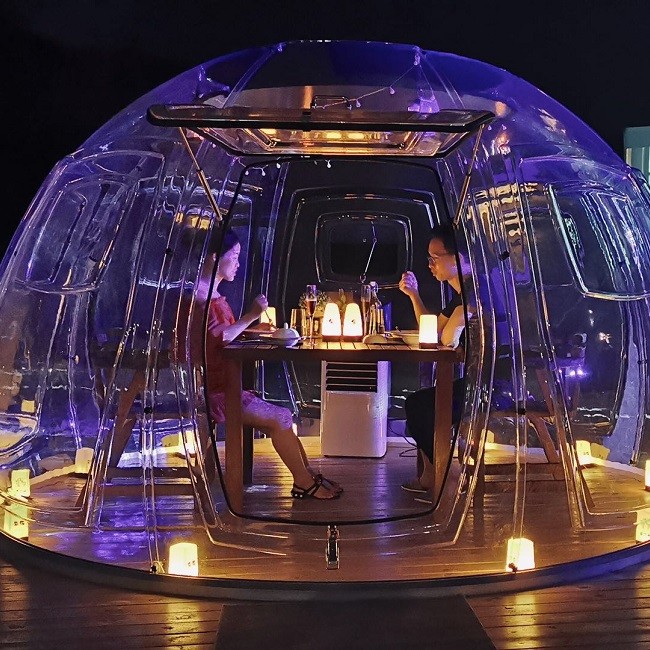 transparent bubble tent