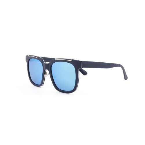 Gafas de sol TR90 con lentes polarizadas y gafas de sol de metal con lentes polarizadas.
