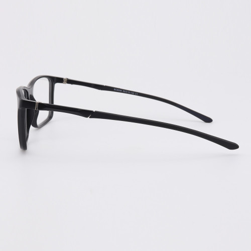 Wholesale LOW MOQ Factory Supply أحدث ييويرس رقيقة أنيقة TR إطارات النظارات البصرية المصنوعة في الصين