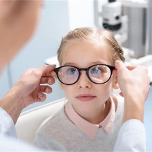 Do Children with Myopia Need to Wear Glasses?