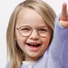 6 Tips to Help Your Child Get Used to Wearing Glasses