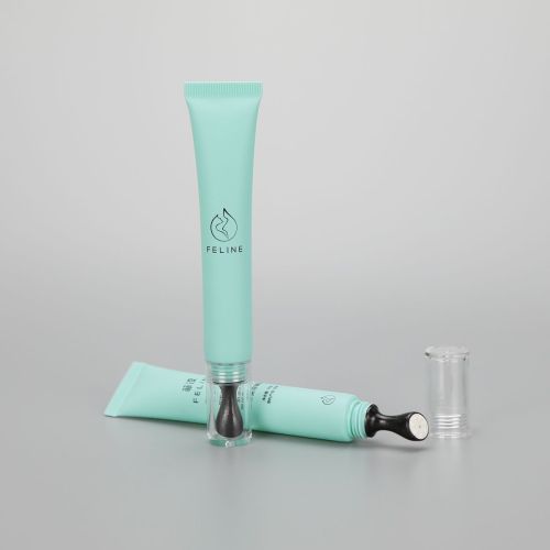 20g new design soft eye gel cosmetic plastic tube with fancy massage applicator and clear cover