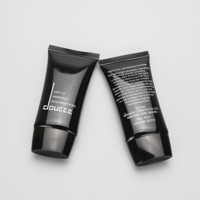 45ml black cosmetic BB CC sunscreen tube with black screw cap