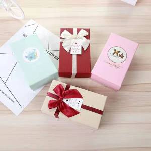 Custom heaven and earth white paper bow gift box