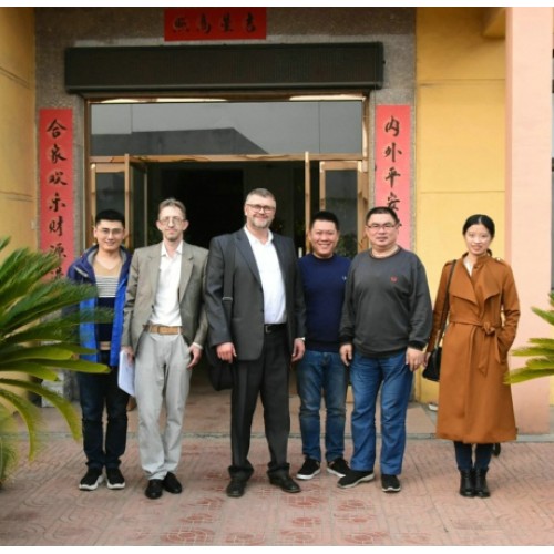 Première visite des clients dans notre usine