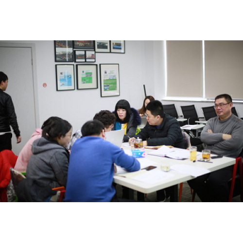 Un vendeur de Zehan participe à une formation sur le commerce extérieur