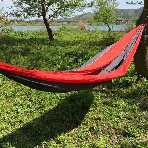 2019 High quality Outdoors Backpacking Survival or Travel Single Nylon Hammock 150kg