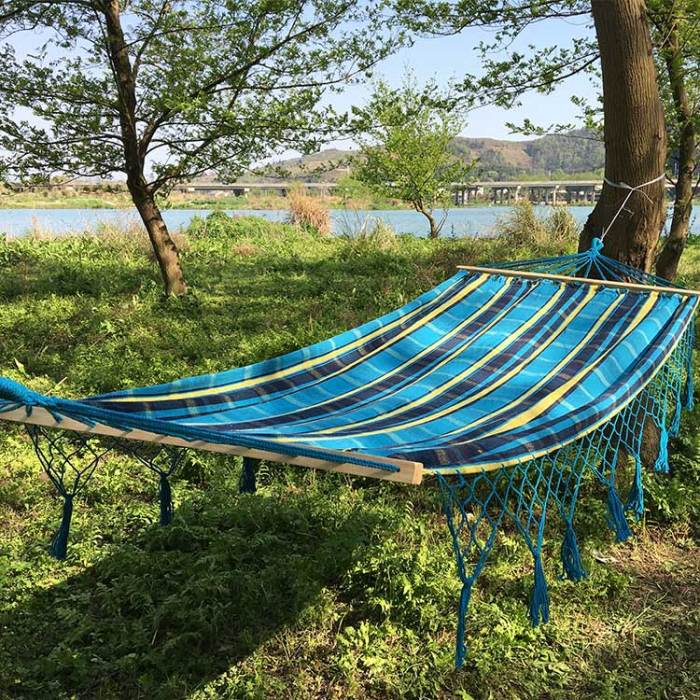 Outdoor canvas outdoor swinging blue camping hammock cover