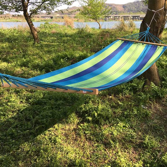 Outdoor hanging custom kids tree hammock swings with wooden Stick