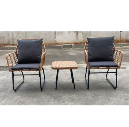 Outdoor furniture cushion padded metal table & chairs for garden