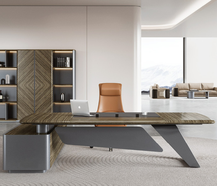 The Modern Executive Desk: A Blend of Functionality and Style