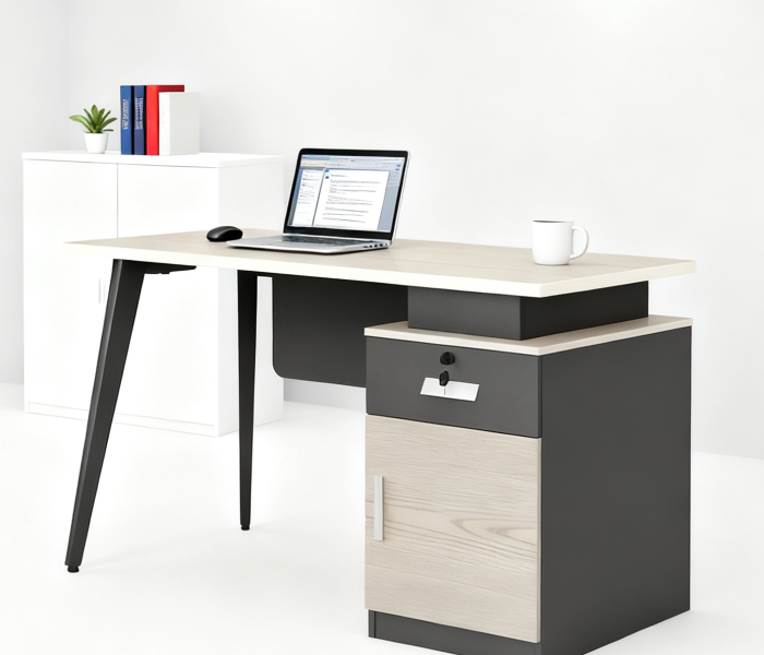 Durable & Cost-Effective Office Desks for Bulk Buyers | YINGFUNG