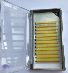 Yellow wholesale diamond colour clear glue eyelash extension with custom eyelash packaging